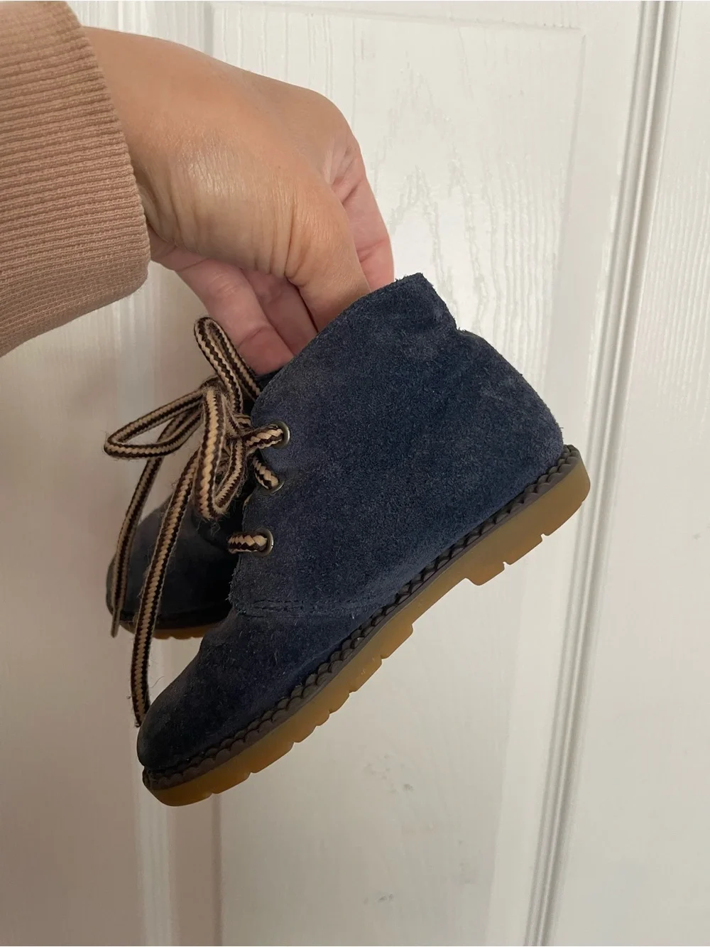 weebok classic navy